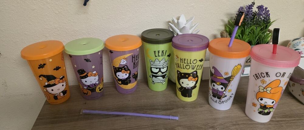 Sanrio Hello Kitty Halloween 7pc 16oz Plastic Cups Lids Straws Kuromi Melody